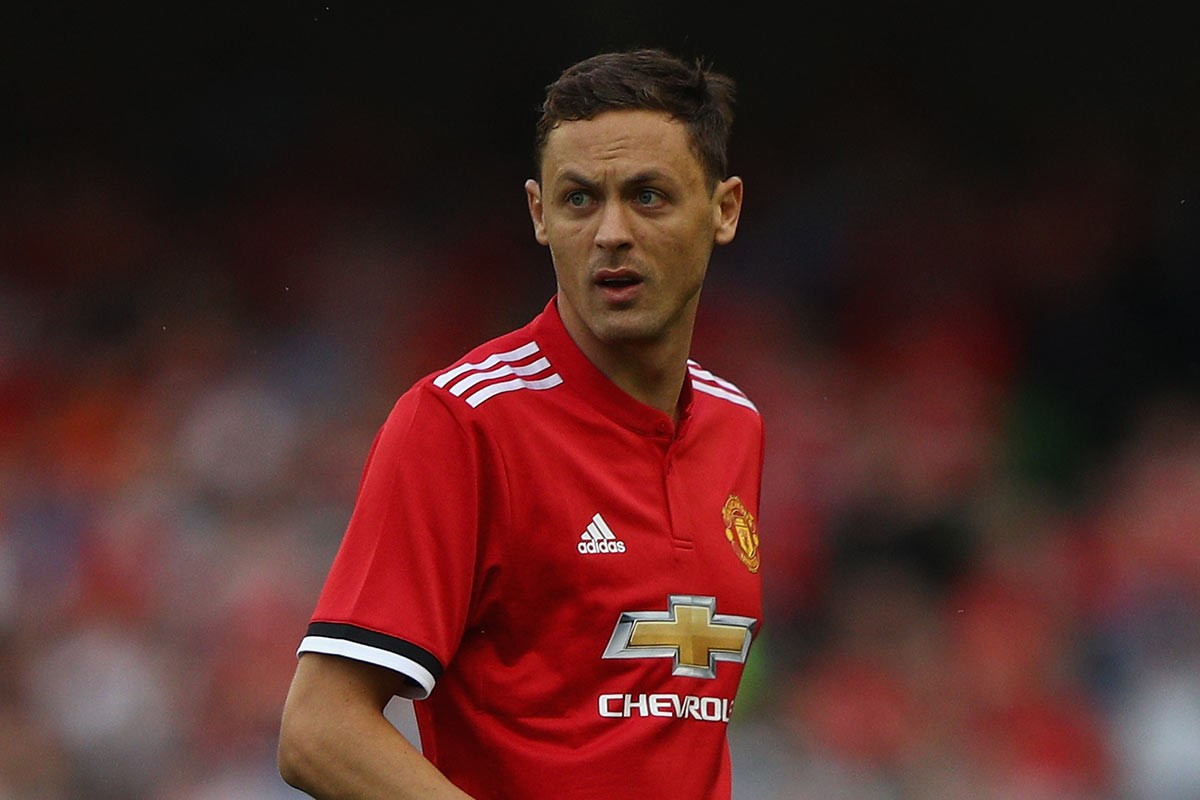 紧张关系并 紧张关系并